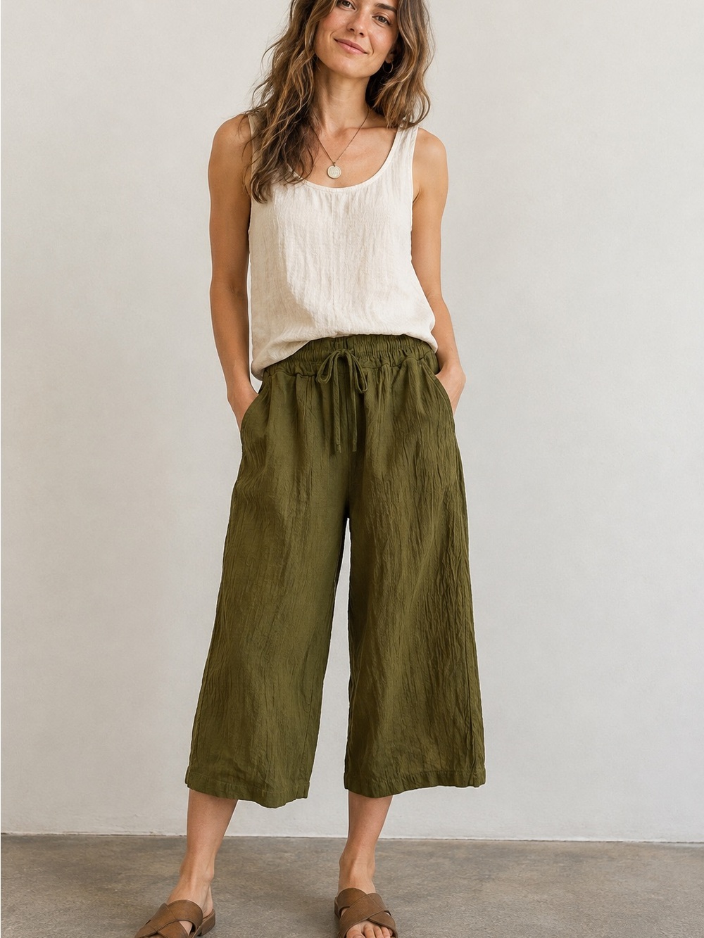 Women’s Olive Wide-Leg Cropped Drawstring Pants